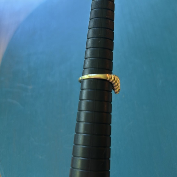 10K 4 3/4 Sized Vintage Ring - Picture 4 of 6